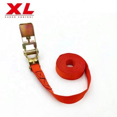 China Polyester 800kgs 1 Inch 25mm Polyester Ratchet Tie Down Strap Zinc Alloy Cargo Lasing Belts for sale