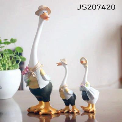 China Novelty kids room decoration resin open duck family figures simulation cartoon animal ornament for sale