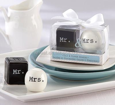 China Wedding Gift Mr. and Mrs. Sustainable Ceramic Salt and Pepper Shakers for sale