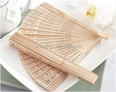 China Europe China factory wedding gift high quality personalized sandalwood hand fan beautiful for sale