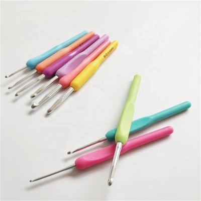 China Colorful Custom Plastic ABS+Al 2.0mm-6.0mm Small Crochet Hook Knitting Molded Set for sale