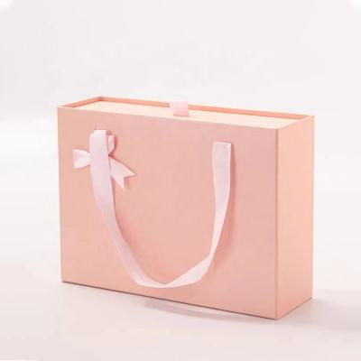 China Recyclable Luxury Paper Foldable Magnetic Gift Box Garment Costume Apparel Clothing T-shirt Clothes Packaging Box for sale