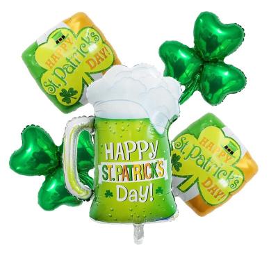 China Birthday Wedding Party Decoration Wholesale Balloons Set Green Irish Clover Balloon Sticks and Cups for Party Decorations for sale