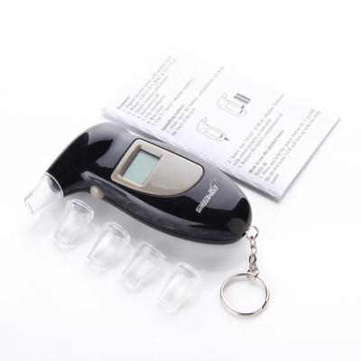 China Personal Testing Breath Alcohol Tester Digital LCD Display Key Chain Alcohol Breath r Digital Breathalyzer 68S for sale