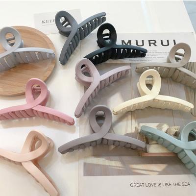 China Hair Claw Clips  DIANXIANG 2022 Korean Fashion Women Acrylic 12 cm Big Hair Clip Accessories Matte Plastic Large Hair Claw For Thick Hair for sale