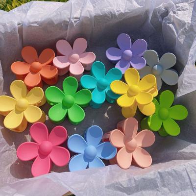 China Hair Claw Clips  DIANXIANG 2022 Korean hair clip high quality plastic plate hair accessories big flower hair claw clips for women thin hair for sale