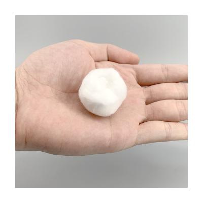 China 100% Organic 100% Pure Non Sterile Cotton Absorbent Wavy Ball Manufacturer Different Sizes Cotton Ball for sale