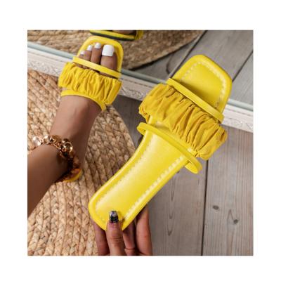 China Anti-odor female with flat sandals 2022 summer in Europe and new cool fold women's summer slippers for sale