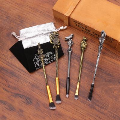 China FLD 5pcs Metal Animal Badge Cosmetics Makeup Brushes Set Tools for sale