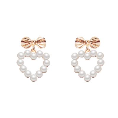 China CLASSIC hot sale fashion pearl earrings jewelry for women gift party 2022 trendy for sale