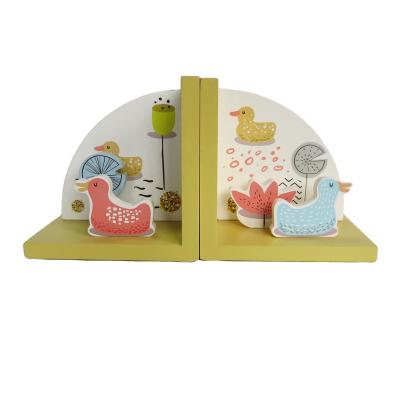 China Decorative Europe Desk Table Shelf Organizer Children Wooden Bookends For Kids Room for sale