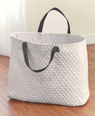 China Latest Fashion Hot Selling Oversized Quilted Serving Totes for sale