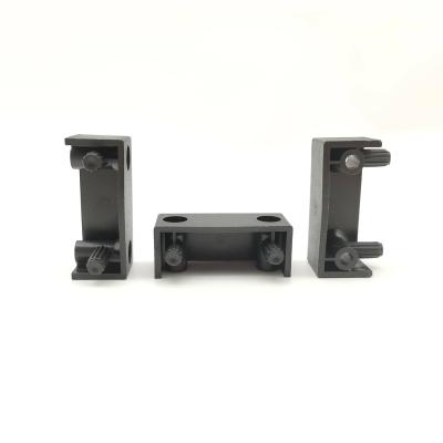 China Various Plastic Factory Vending Shelf Workbench Corner Plastic Frames Black for sale