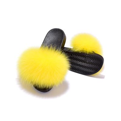 China Fashion Wholesale Plush Custom Fox Fur Massage Indoor Slippers / Fur Mule Slippers for sale