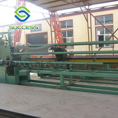 China Easily Assembled Hot Dipped Galvanized Chain Link Fence Machine for sale