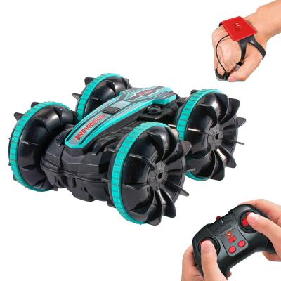 China Christmas Gift 4WD Waterproof Waterproof Remote Control Amphibious Stunt Car for sale