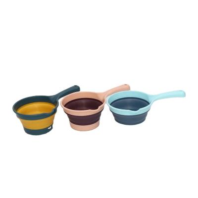 China Long Handle Kitchen Accessories Sustainable Strainer Tools Round Fruit Wash Folding Vegetable Drain Basket for sale