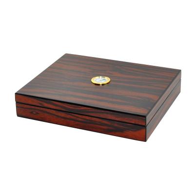 China Wholesale Customized Luxurious Wooden Cigar Box Eco-Friendly Cedar 20ct Cigar Humidor Quality Wood Size for sale