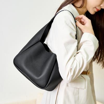 China Large Capacity Fashion Ladies Hand Tote Bag High Quality Soft Scare Real Leather Girl Bucket Shoulder Bag Luxury Handbag For Women for sale