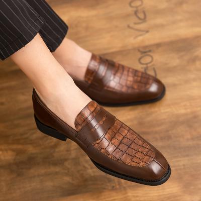 China 2021 Hot Sale Durable Men's Slip On Leather Stylish Casual Shoes Flats Slip On Shoes Men for sale