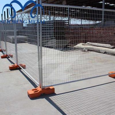 China Easily Assembled 6ft Australian Temporary Construction Site Metal Fence Panels With Rubber Temporary Fence Feet for sale