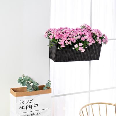 China Contemporary rectangle black surface rattan Yizhitang plant plastic pot for wall hanging balcony windows flower pot for sale