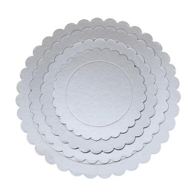 China Hot Selling Waterproof Gold Silver Cake Board Round Flower Edges 2mm Cake Base Bakery Cake Tray JL-0028 for sale