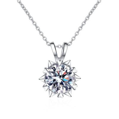 China Fashion Round Snowflake E-F Clavicle Pendant Chain 925 Sterling Silver Necklace For Women Lead Free Nickel Free Flash 1ct 6.5mm Moissanite for sale