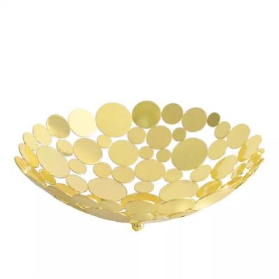 China Nordic Style Light Luxury Round Decorative Fruit Snacks Metal Tray Storage Baskets for sale