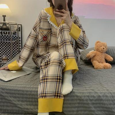 China 2022 Breathable Ladies Long Sleeve Pajamas Cartoon Sleepwear Women's Pajamas Set Beautiful Cotton Satin Silk Pajamas for sale