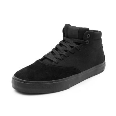 China 2020 New Fashion Skateboarding Shoes Men Lightweight Black Suede Light Black Suede Casual Skateboarding Shoes Wholesale for sale