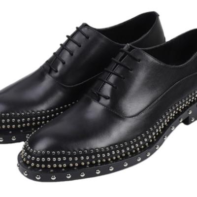 China Durable Anti-slippery Wearing Low Price Black Stitched Leather Men's Shoes With Rivet Stylish Leather Men's Loafers Shoes Genuine Leather for sale