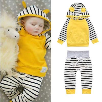 China 2021 Raincoats New Style Wholesale Clothes Soft Child Clothing Newborn Infant Baby Sleep Wear Hoodie Set for sale