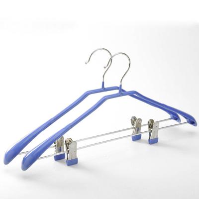 China Wide shoulder with staples metal hanger for clothing with bottom staples hangers for sale