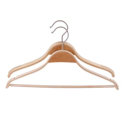 China With Notches Manufacturer Plywood Hangers With Round Bar Non Slip Wooden Hanger for sale