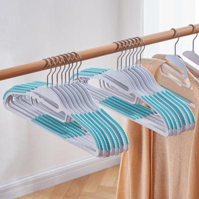 China CLASSIC Plastic Hangers Heavy Duty Dry Wet Hangers With Non Slip Pads Super Light Hanger for sale