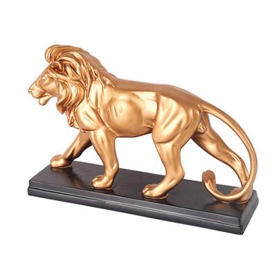 China Hot Sale Africa Amazon Amazon Resin Lion Sculpture Statue With Bronze Electroplated Finished for sale