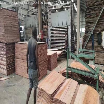 China Rotary smooth red wood veneer okoume veneer factory reduced cheap price for sale