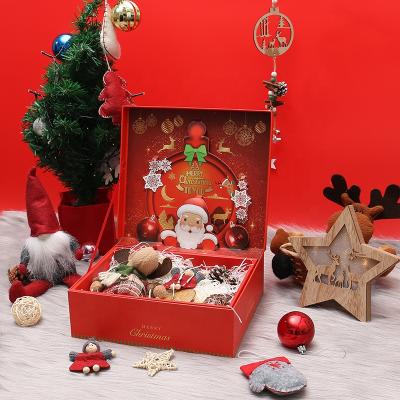 China New Classic Christmas Eve Scarf Toy Gift Box Cartoon 3D Christmas Gift Box for sale