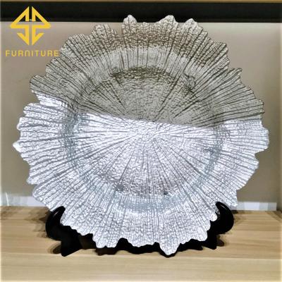 China Sustainable Cheap Popular Plastic Dish Charger Dish For Wedding Hotel Restaurant Tableware for sale