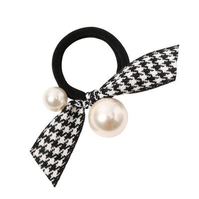 China New Korean luxury fashion ladies hair band accessories combine elastic heart-shaped pearl heart-shaped hair band ring for sale