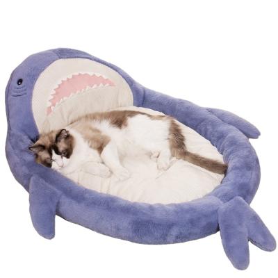 China Sustainable Wholesale Plush Soft Cat Bed Pet Cave Sleep Cozy Cats House Shark-shaped Sofa for sale