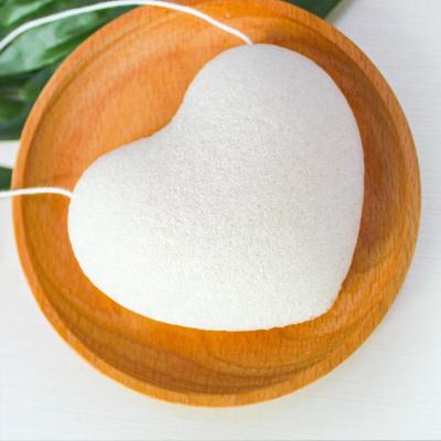 China All Natural Heart Shaped Exfoliator Cleanse Natural Konjac Sponge Konnyaku Puff Face Wash Cleaning Sponge for sale