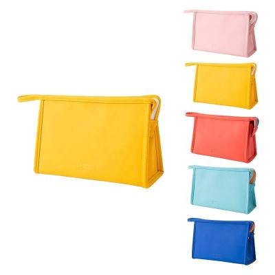 China Fashion New Fashion PU Toiletry Bags Lady Toiletry Bags Makeup Pouch Zipper Soft Large Capacity Durable Cosmetic Bag With Handle For Girls for sale