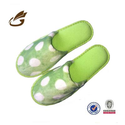 China Cotton Fabric Luxury Soft Indoor Warm Women's Bedroom Slippers for sale