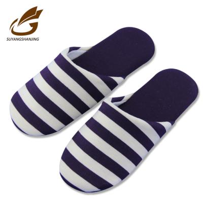 China High Quality Funny New Football Toe Slippers Latest Durable Grass Slipper for sale