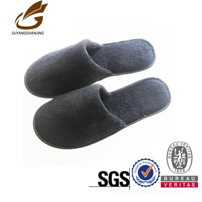 China Durable - Disposable 5 Star Hotel Bathroom Slippers Mens Shoes Designs Black Slippers for sale