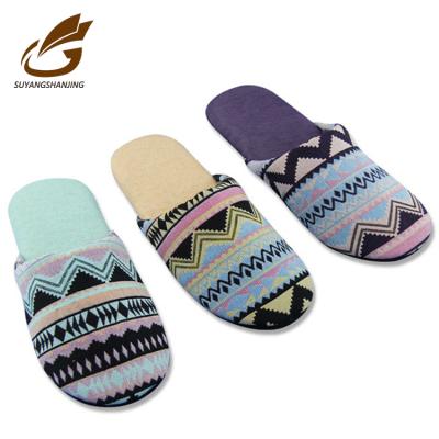 China Fashion\comfortable fanci\durable factory painting fleece fabric for ladies slippers for sale