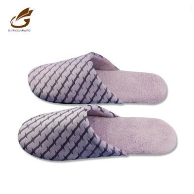 China EMB Cotton Foot Shoe Coat Breeches Man Suit Eco-Friendly Lovely Slipper for sale