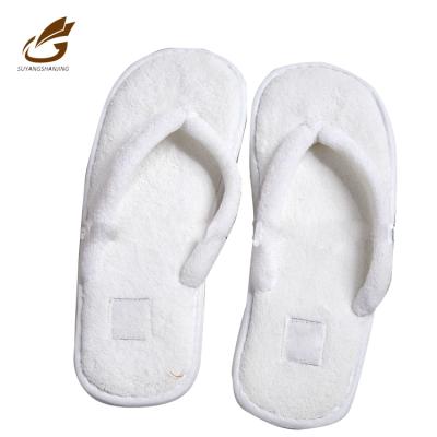 China Soft Disposable Cotton Fabric Flip Flop Slippers , White Hotel Slipper With Embroidery Logo for sale